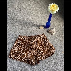 🎉 High Waisted Cheetah Parachute Shorts by J-Lo
